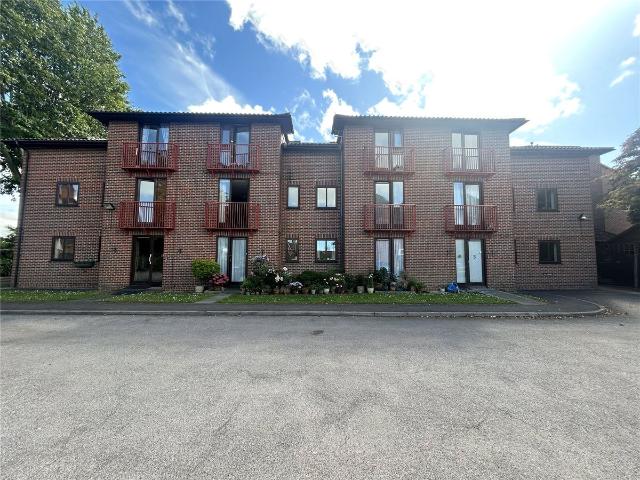 Wembdon Road, Bridgwater, Somerset TA6, 1 bed flat to rent, £800 pcm | PrimeLocation
