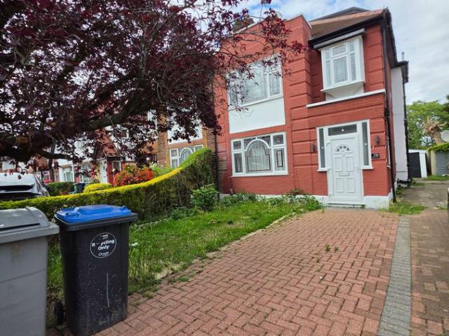 Wembley HA0, 4 bed semi detached house to rent, £3,250 pcm | PrimeLocation