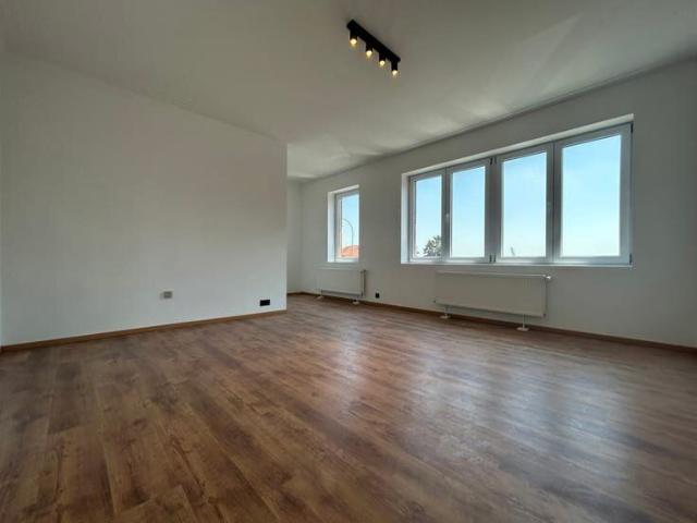 WEMMEL Bright duplex 2 flats, 3 beds, 2 baths
