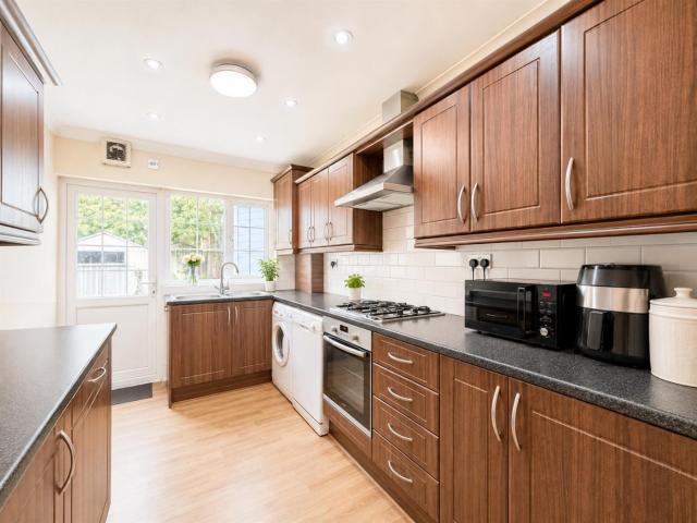 Wentworth Road, Southall, UB2