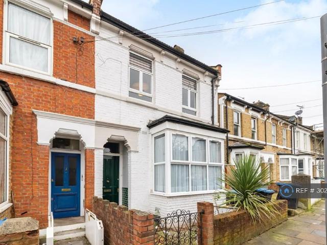 Wendover Road, London, NW10 2 bed maisonette to rent £1,995 pcm £460 pw
