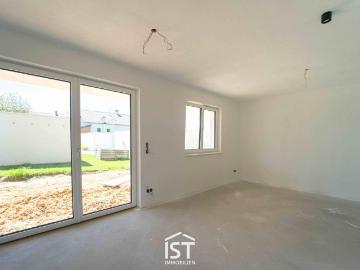 Weng im Innkreis Ebenerdige 2 Zimmer Neubauwohnung mit Terrasse