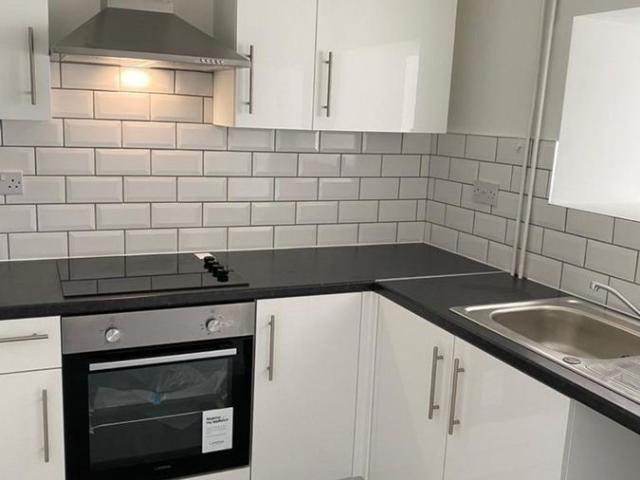Wengraig Road, Tonypandy CF40, 2 bed terraced house to rent, £650 pcm | PrimeLocation