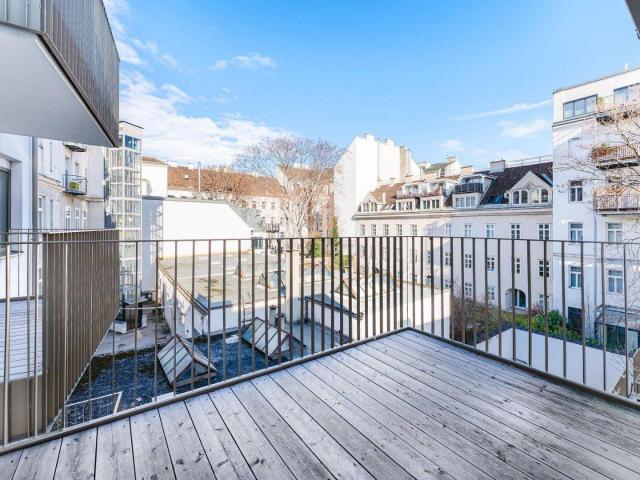 Wenige Schritte zur Mariahilfer Straße! Erstbezug! 2 Zimmer Wohnung mit Balkon zu vermieten!