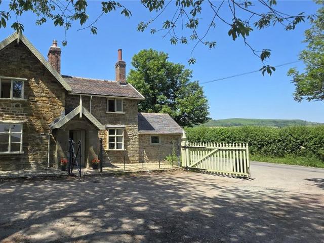 Wenlock Lodge, Acton Scott, Church. 3 bed detached house to rent £1,350 pcm £312 pw