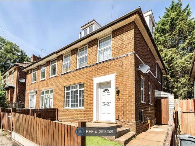 Weoley Castle Road, Birmingham B29, 4 bed semi detached house to rent, £1,350 pcm | PrimeLocation
