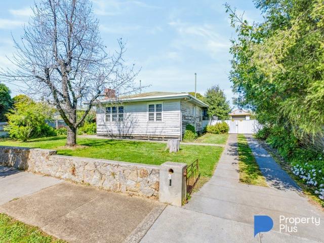 Weatherboard Home with Lots of Potential on a Generous Block