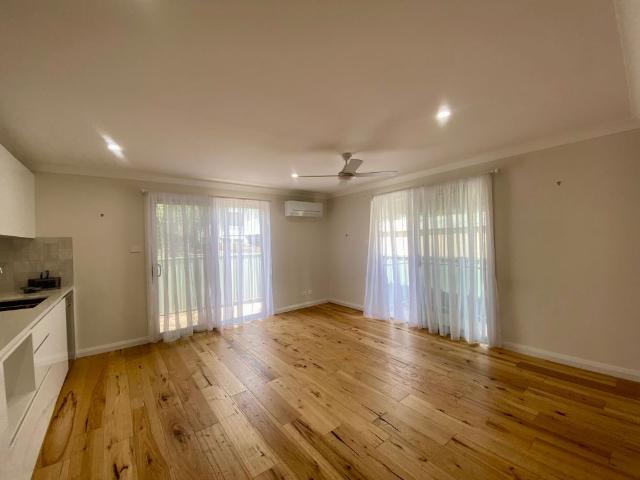 Weatherboard Hampton Style Villa 2 Bedrooms Coastal Vibes