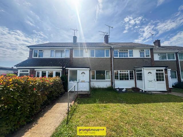 Weatherby Dunstable LU6 1TW 3 bed terraced house to rent £1,550 pcm £358 pw