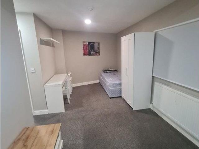 Weatherfield House, Farnworth, Bolton BL4, Studio to rent, £700 pcm | PrimeLocation