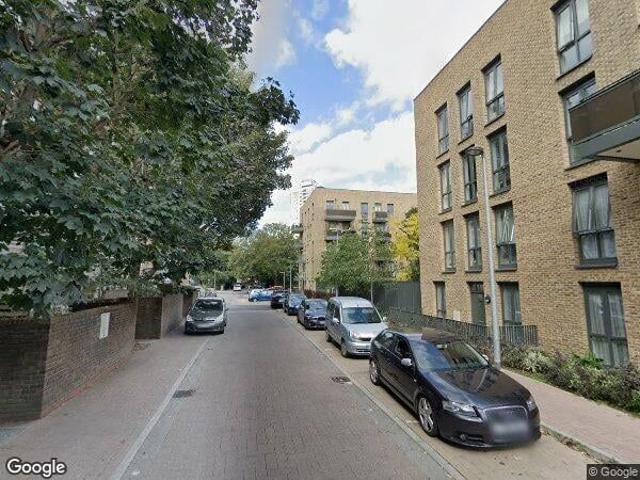 Weatherley Close, London E3, 2 bed flat to rent, £2,300 pcm | PrimeLocation