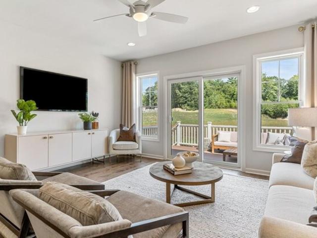 Weathervane Dr Unit,walpole, Condo For Sale