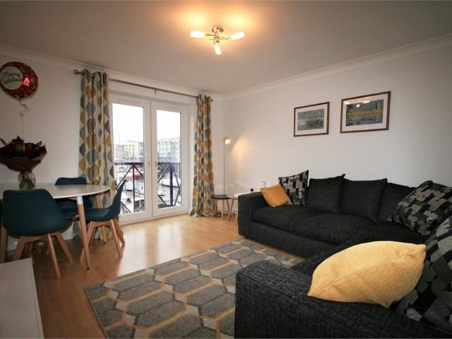 Weavers House, Swansea, Mannheim Quay, Maritime Quarter SA1, 2 bed flat to rent, £1,000 pcm | PrimeLocation