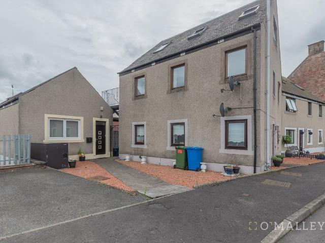 Weavers Way, Tillicoultry FK13, 2 bed flat to rent, £750 pcm | PrimeLocation