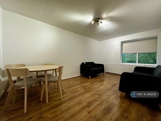 Weavers Way, London, NW1 2 bed flat to rent £2,250 pcm £519 pw