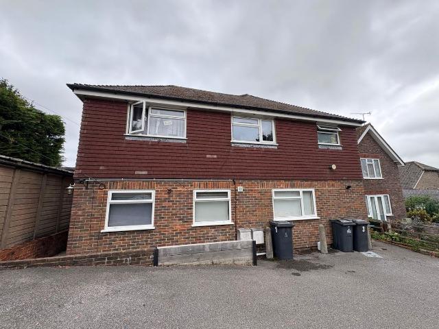 Wealden Court, Heathfield TN21, 1 bed flat to rent, £925 pcm | PrimeLocation