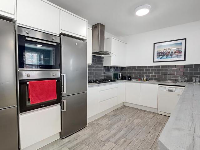 Weardale Road, Liverpool L15 9 bed house to rent £5,655 pcm £1,305 pw