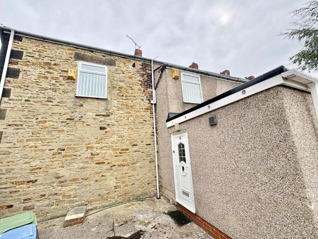 Weardale Street Spennymoor 2 bed flat to rent £550 pcm £127 pw