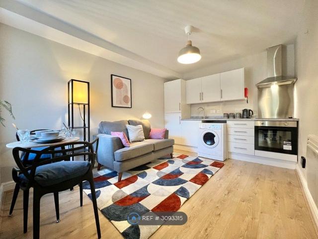 Weaste Lane, Salford M5, 1 bed flat to rent, £895 pcm | PrimeLocation