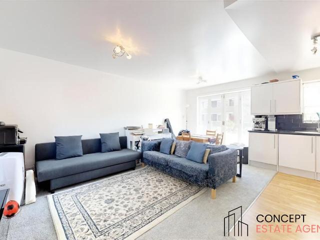 Webber Street, London SE1, 2 bed flat to rent, £2,700 pcm | PrimeLocation