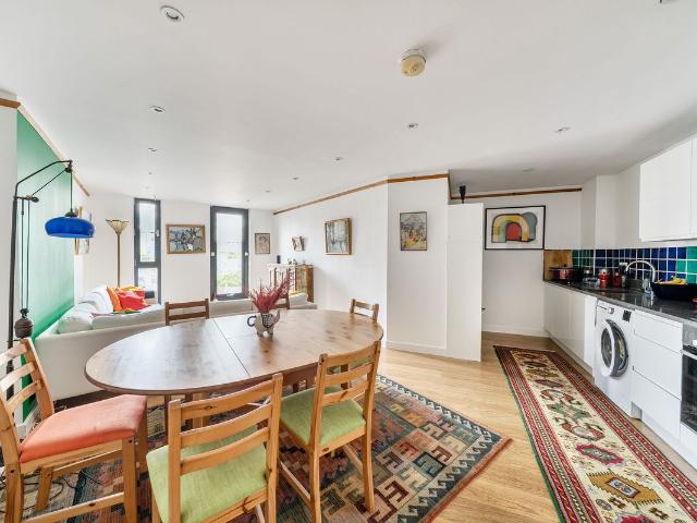 Webber Street, London SE1, 2 bed flat to rent, £2,900 pcm | PrimeLocation