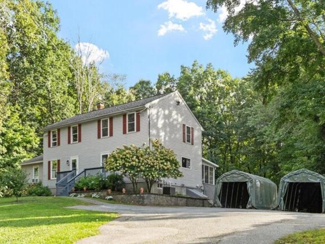 Webber Rd Unit A, Hampstead, Home For Sale