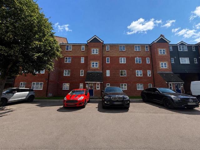 Webley Court, Sten Close, Enfield 2 bed flat to rent £1,700 pcm £392 pw