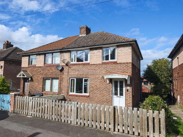 Webster Crescent, Carlisle 3 bed semi detached house to rent £850 pcm £196 pw