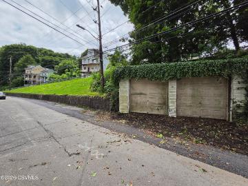 WEBSTER Street, Coal Township, PA 17866