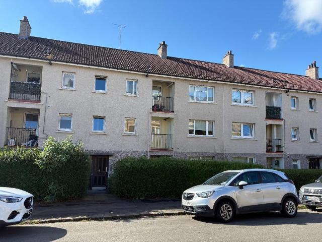Wedderlea Drive, Glasgow, G52 2 bed flat to rent £850 pcm £196 pw