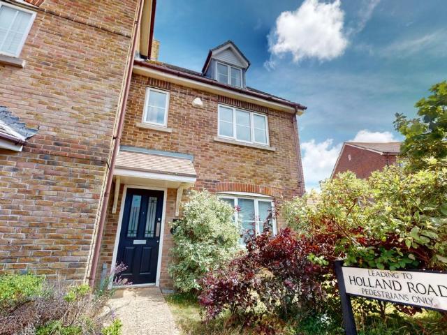 Wedgewood Road, Weymouth DT4, 3 bed link detached house to rent, £1,550 pcm | PrimeLocation