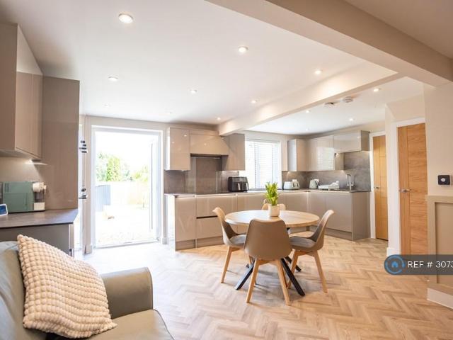 Wedgwood Road, Bath, BA2 7 bed detached house to rent £897 pcm £207 pw