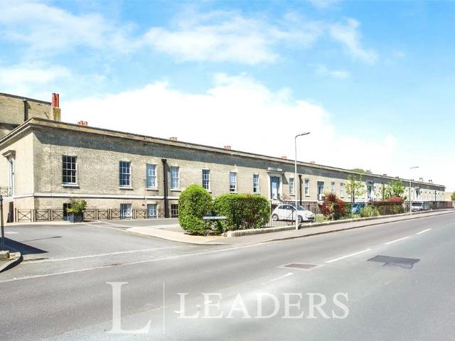 Weevil Lane, Gosport, PO12 2 bed flat to rent £1,350 pcm £312 pw