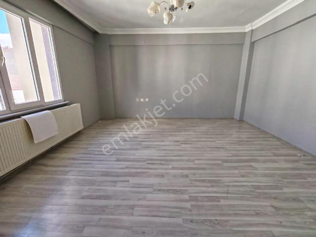 Weew'den Reşadiye Mahallesinde 125 M² 3+1 Full Yapılı Daire