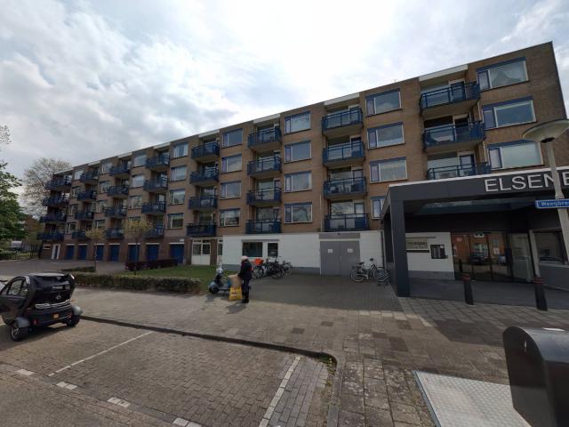 Weegbreestraat 6