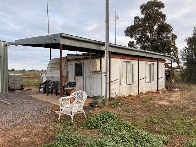 Weekender / Fishing retreat