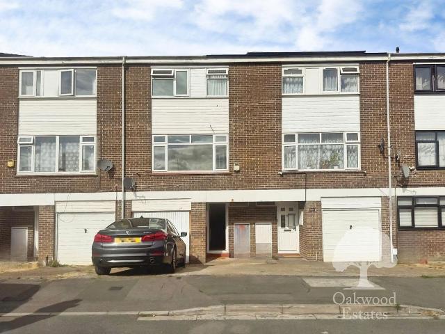 Weekes Drive, Slough SL1, 4 bed town house to rent, £2,100 pcm | PrimeLocation