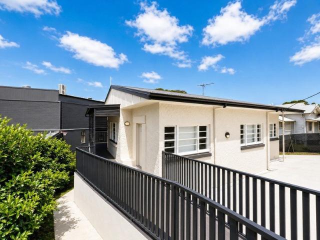 WEEKLY RENT INCLUDES WATER, ELECTRICITY & WIFI!