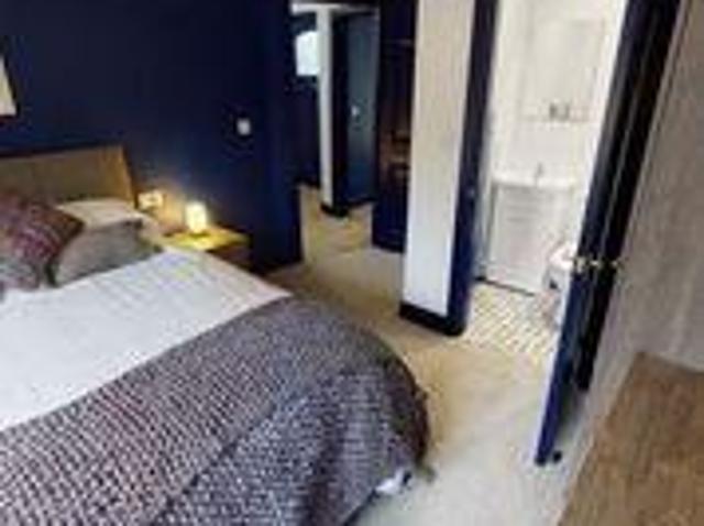 Weelsby Road, Grimsby, DN32 1 bed in a house share to rent £542 pcm £125 pw