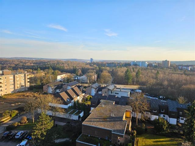 Weitblick, 4 Zi 2 Bäder Wohnung im Mittelrain im 10. OG zu verkaufen