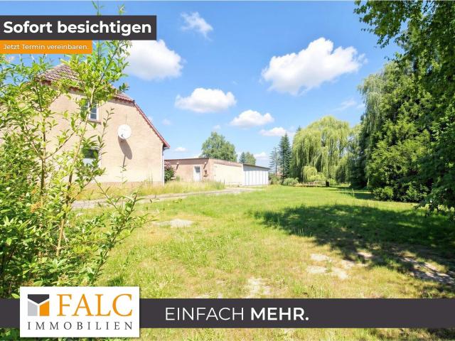 Weitblick & Freiraum: Großzügige Doppelhaushälfte im Grünen