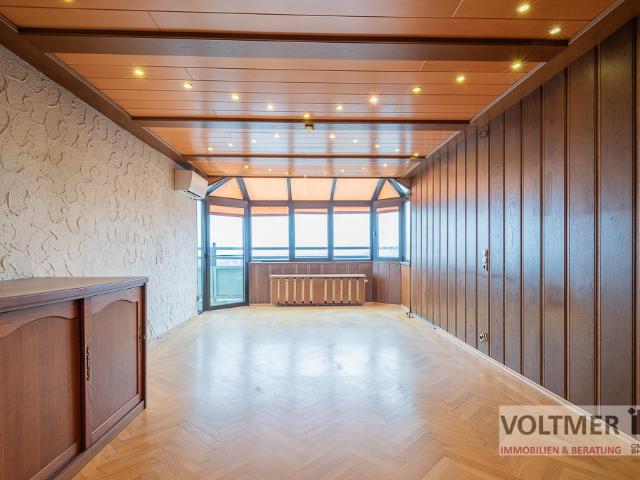 WEITBLICK Penthousewohnung mit Dachterrasse in Neunkirchen!