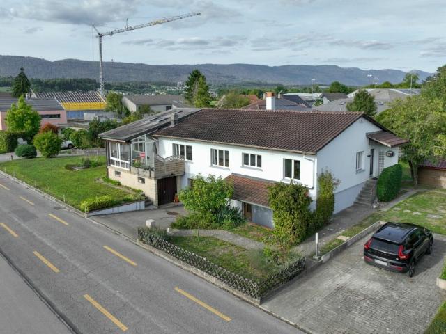 Weite, Sonne, Freiheit: vielseitiges Zuhause mit Studio und grossem Garten