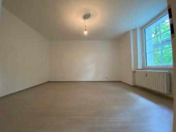 Weitläufige 3 Zimmer Wohnung in direkter Waldnähe