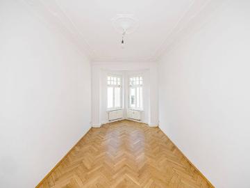 Weitläufige Wohnung mit repräsentativem Charakter in Top Lage