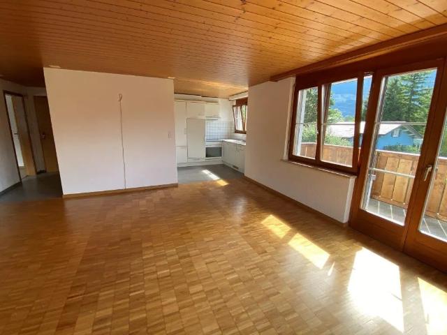 Weiträumige und angenehme 2.5 Zimmerwohnung zu vermieten
