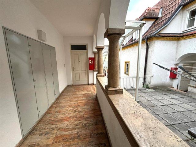 WEIZ+ Charmante 2 Zimmer Wohnung mit extra Küche