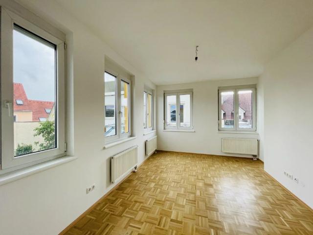 WEIZ+ Helle 2 Zimmer Wohnung AB SOFORT verfügbar