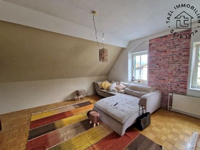 Weiz, 70 m² DG Whg. mit 2 Schlafzimmer und Parkplatz