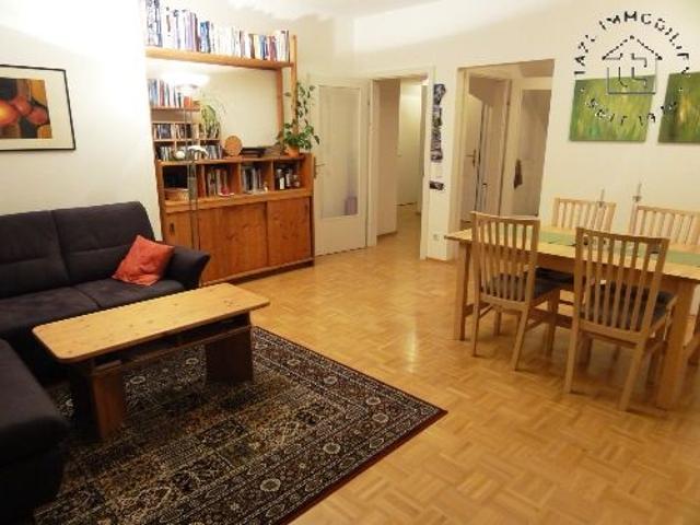 Weiz, 86 m² Dachgeschoßwhg. in einer Villa mit Gartennutzung
